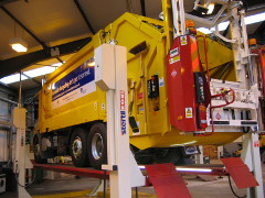 Refuse lorry maintenance